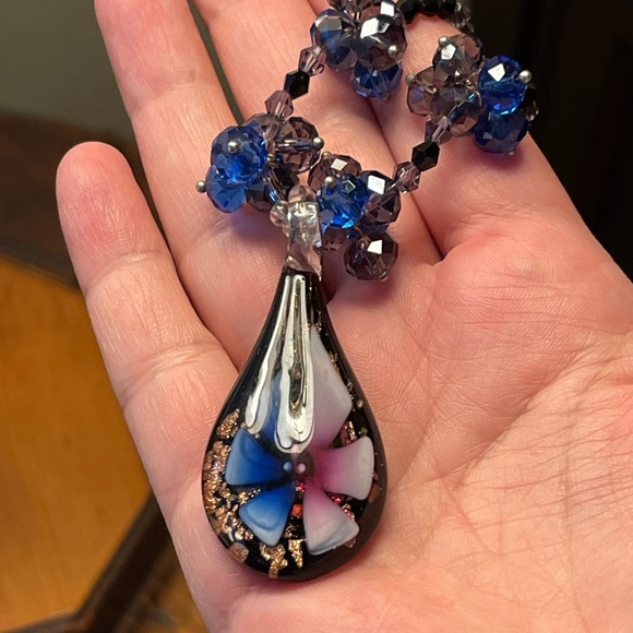 Murano glass style floral pendant necklace - Picture 5 of 6
